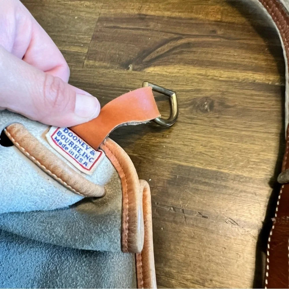 Dooney & Bourke Vintage Bucket Drawstring Hobo Shoulder Bag All Leather Logo - Picture 9 of 16